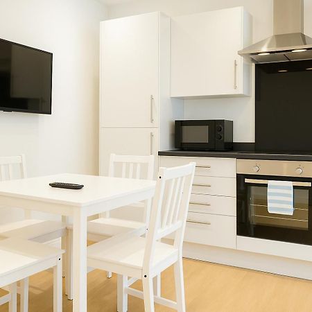 2 Bedroom Apartment Nr City Centre, Uni & Parks Cardiff Esterno foto