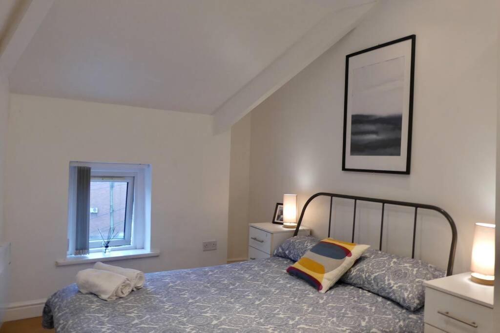 2 Bedroom Apartment Nr City Centre, Uni & Parks Cardiff Esterno foto